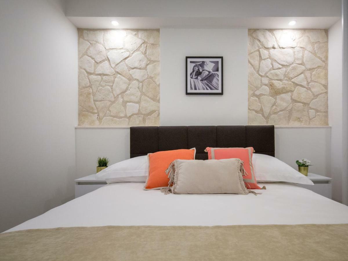 Apartment Villa Franko Maris Podstrana Buitenkant foto