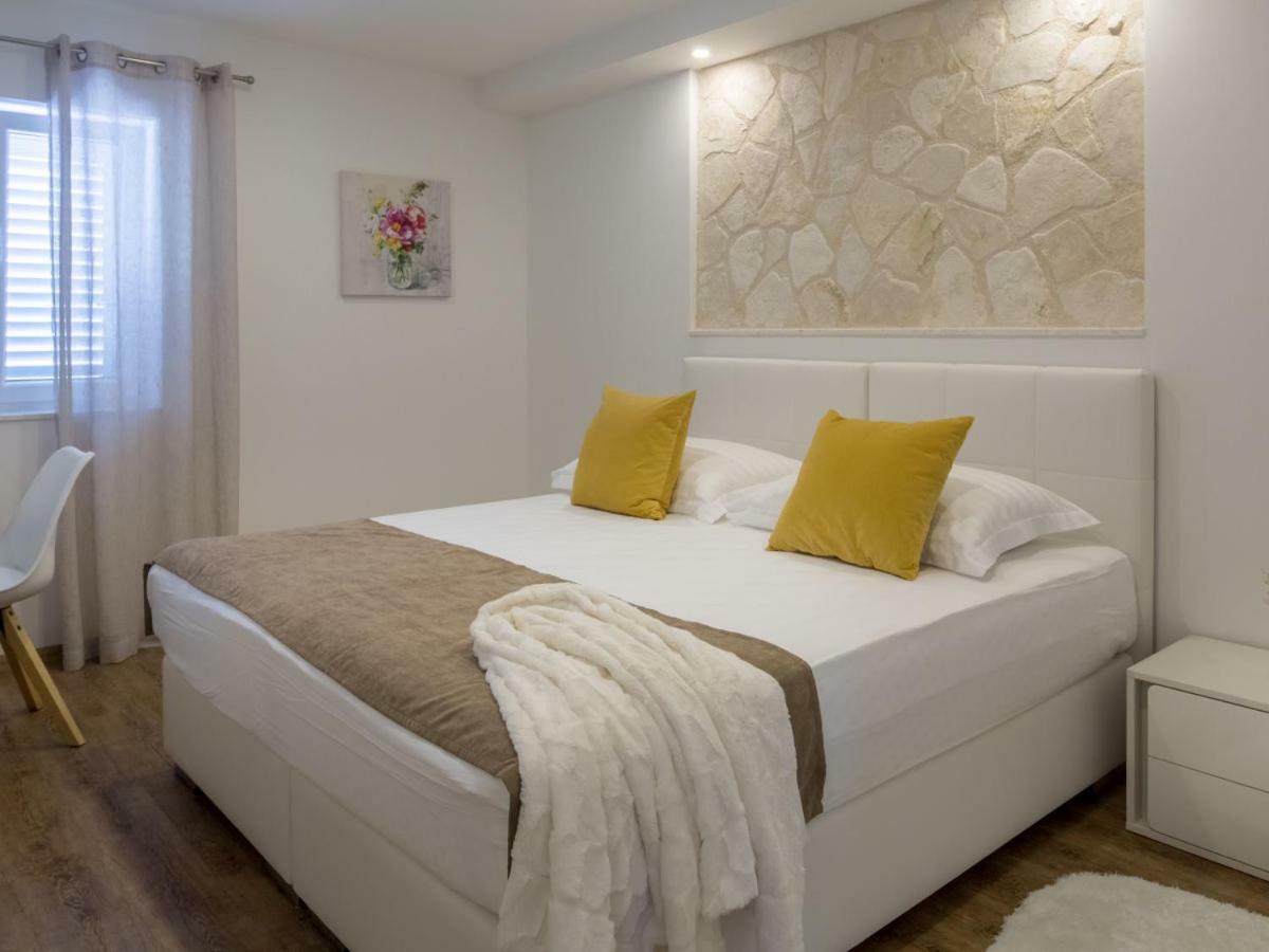 Apartment Villa Franko Maris Podstrana Buitenkant foto
