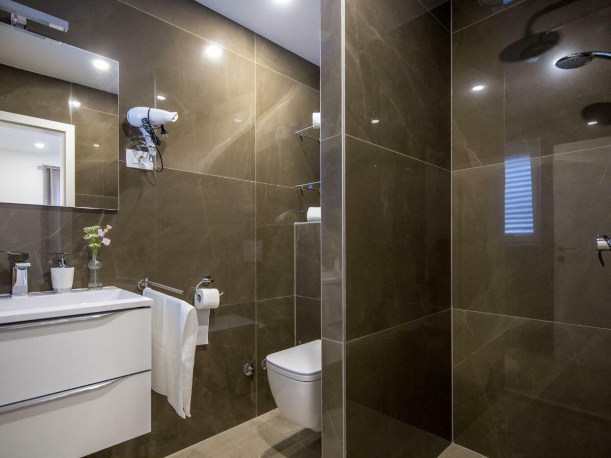 Apartment Villa Franko Maris Podstrana Buitenkant foto