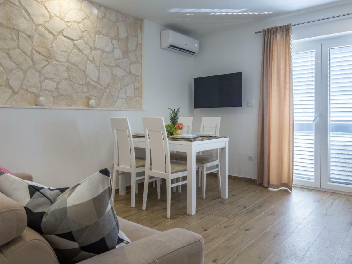 Apartment Villa Franko Maris Podstrana Buitenkant foto