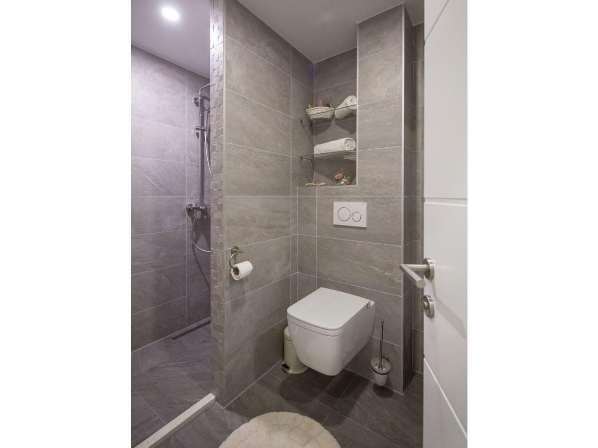 Apartment Villa Franko Maris Podstrana Buitenkant foto